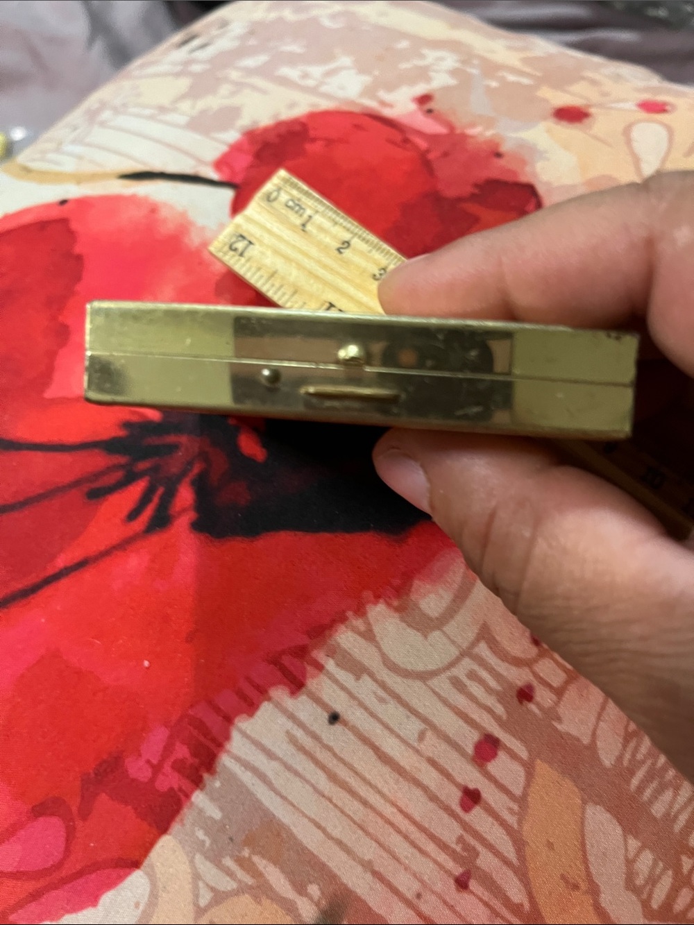 Antique Silver Engraved Rectangular Compact Case - Picture 3 of 13